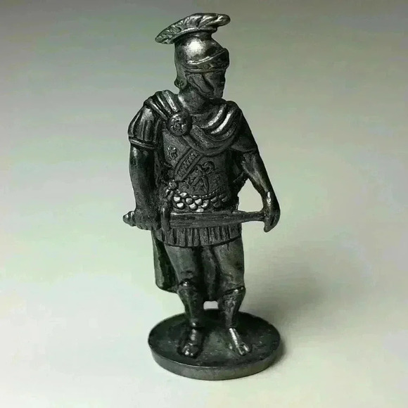 Tiny replica Roman  military figurines circa 50 AD. 1/4” tall, zinc alloy - Picture 3 of 14